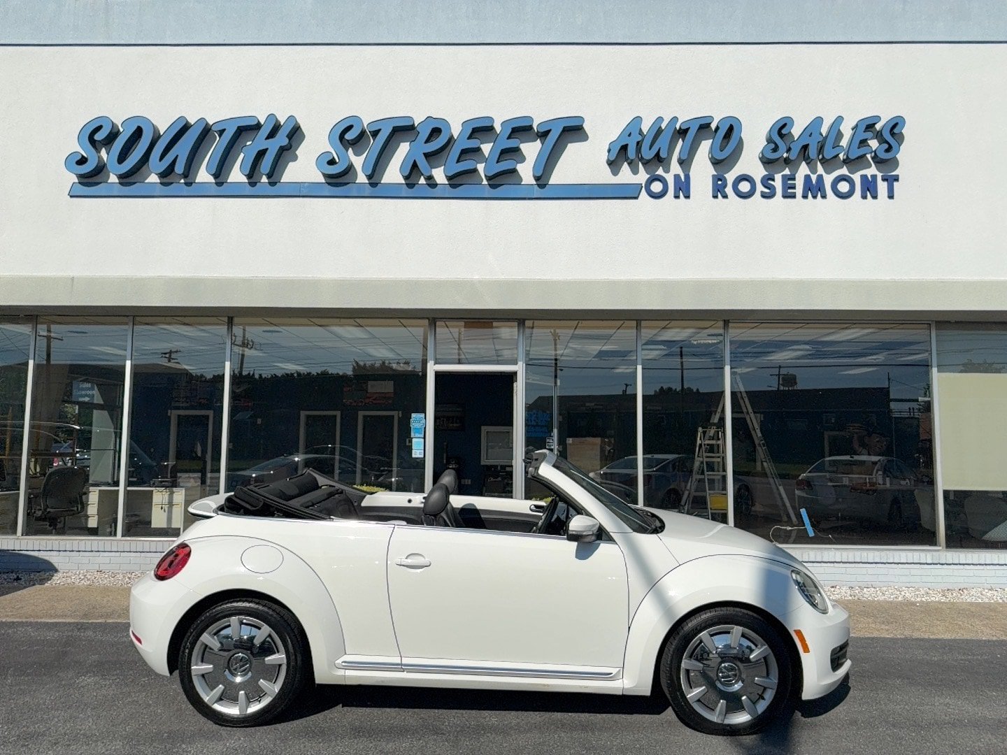 Used 2013 Volkswagen Beetle 2.5