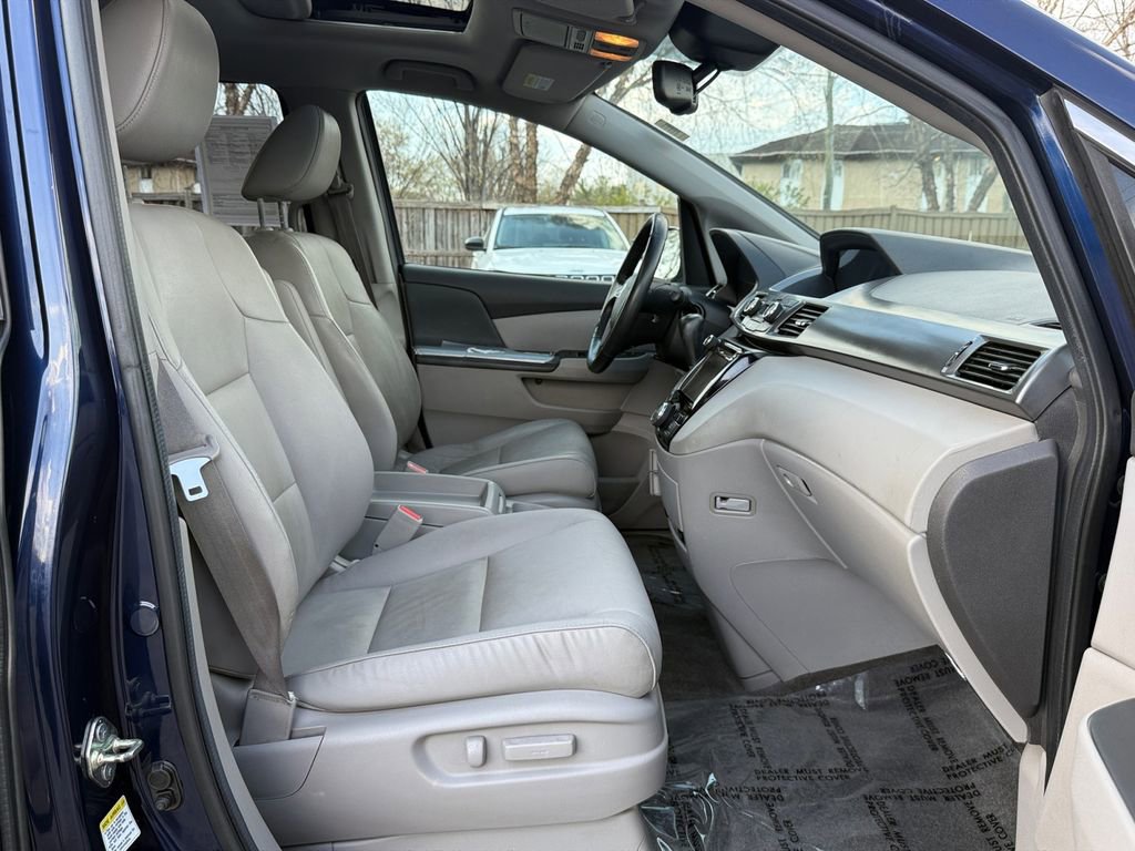 Used 2014 Honda Odyssey EX-L image 31