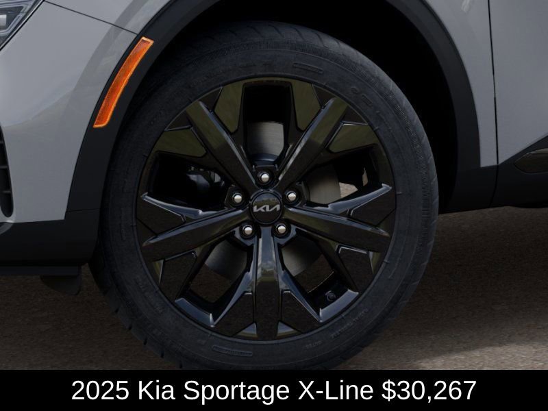 Used 2025 Kia Sportage X-Line w/ Premium Package image 9