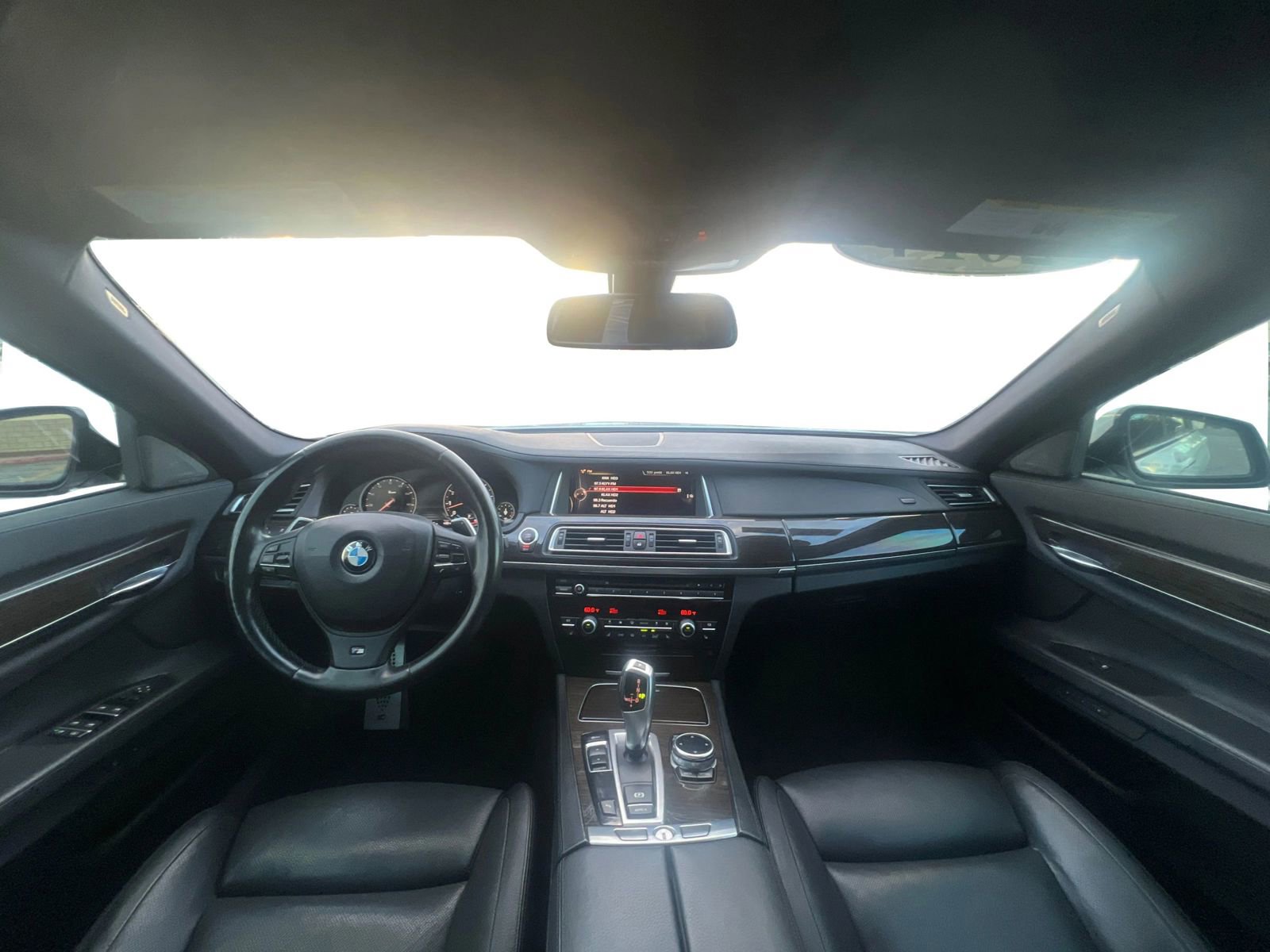 Used 2014 BMW 740Li image 22