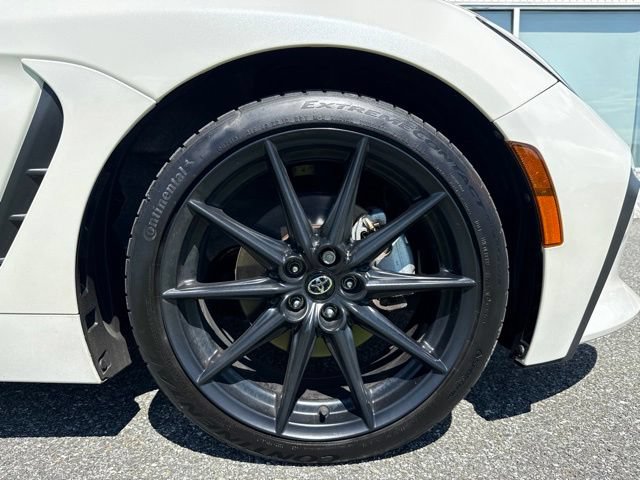 Used 2022 Toyota GR86 Premium w/ ALL Weather Mat Package (TMS) RWD image 20
