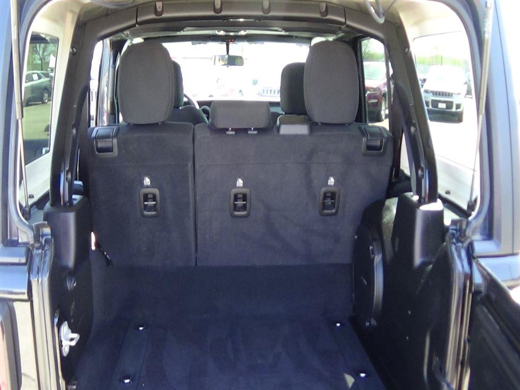 Certified 2023 Jeep Wrangler Unlimited Sahara AWD/4WD image 11