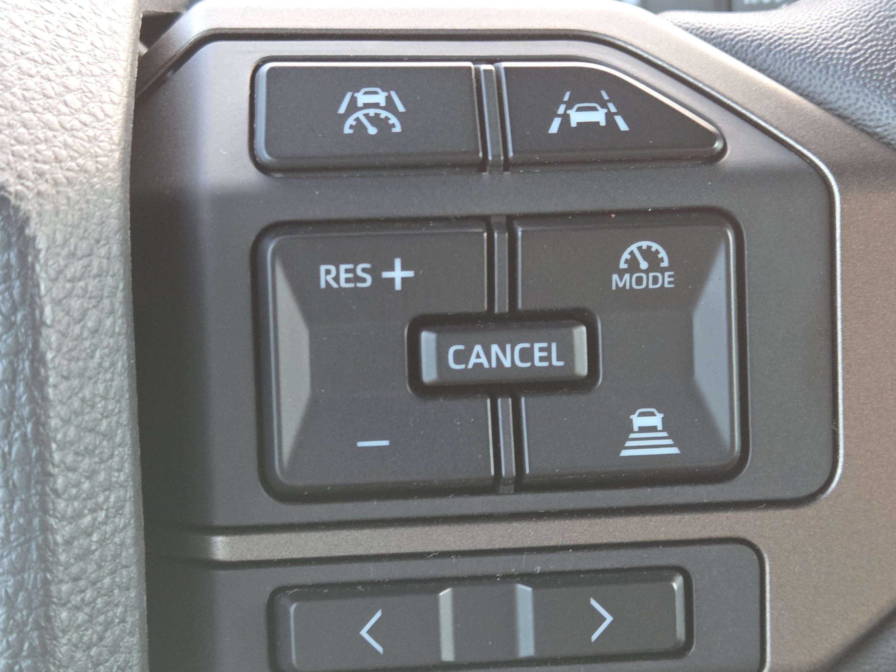 Certified 2025 Toyota Land Cruiser w/ Premium Package AWD/4WD image 18