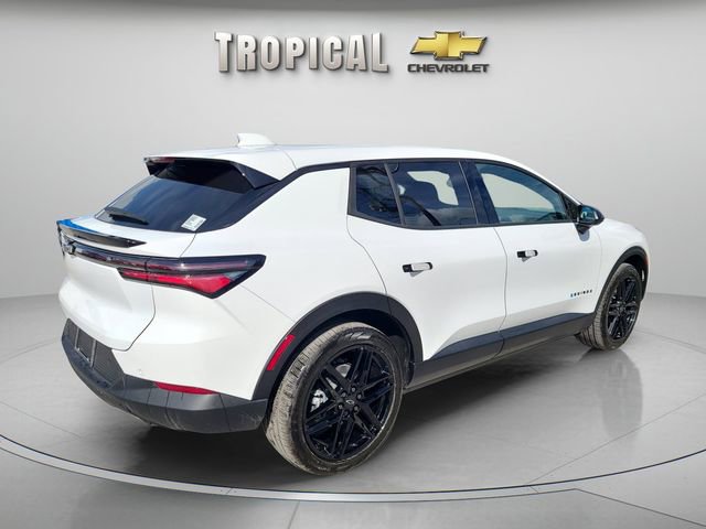 New 2026 Chevrolet Equinox EV LT w/ LPO, Blackout Package FWD image 5