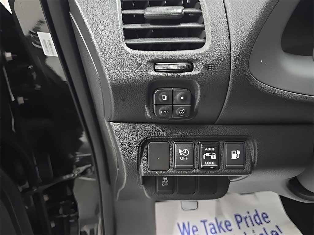 Used 2016 Nissan Leaf S w/ Charger Package image 11