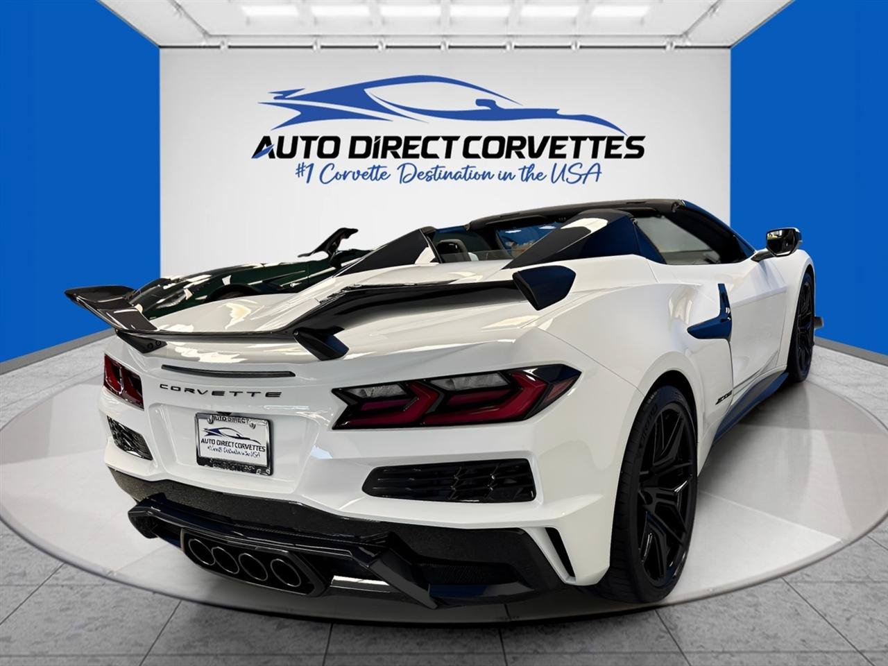 Used 2024 Chevrolet Corvette Z06 w/ Z07 Performance Package RWD image 17