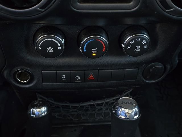 Used 2017 Jeep Wrangler Unlimited Sport w/ Connectivity Group image 17