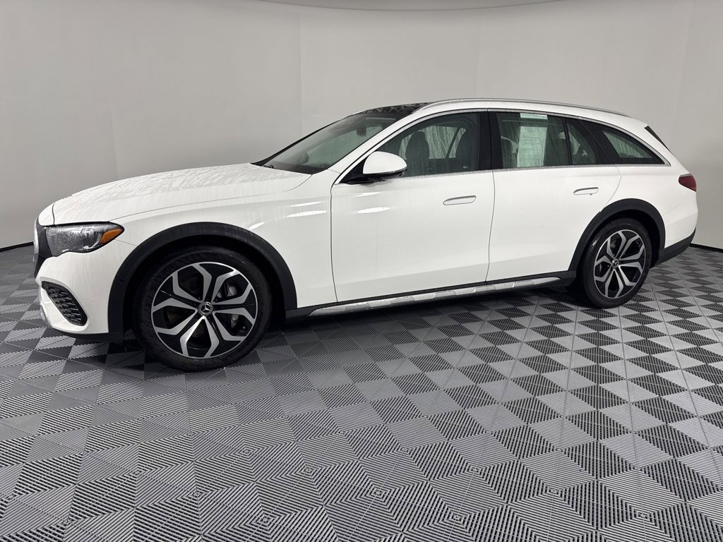 Used 2025 Mercedes-Benz E 450 4MATIC All-Terrain Wagon image 10