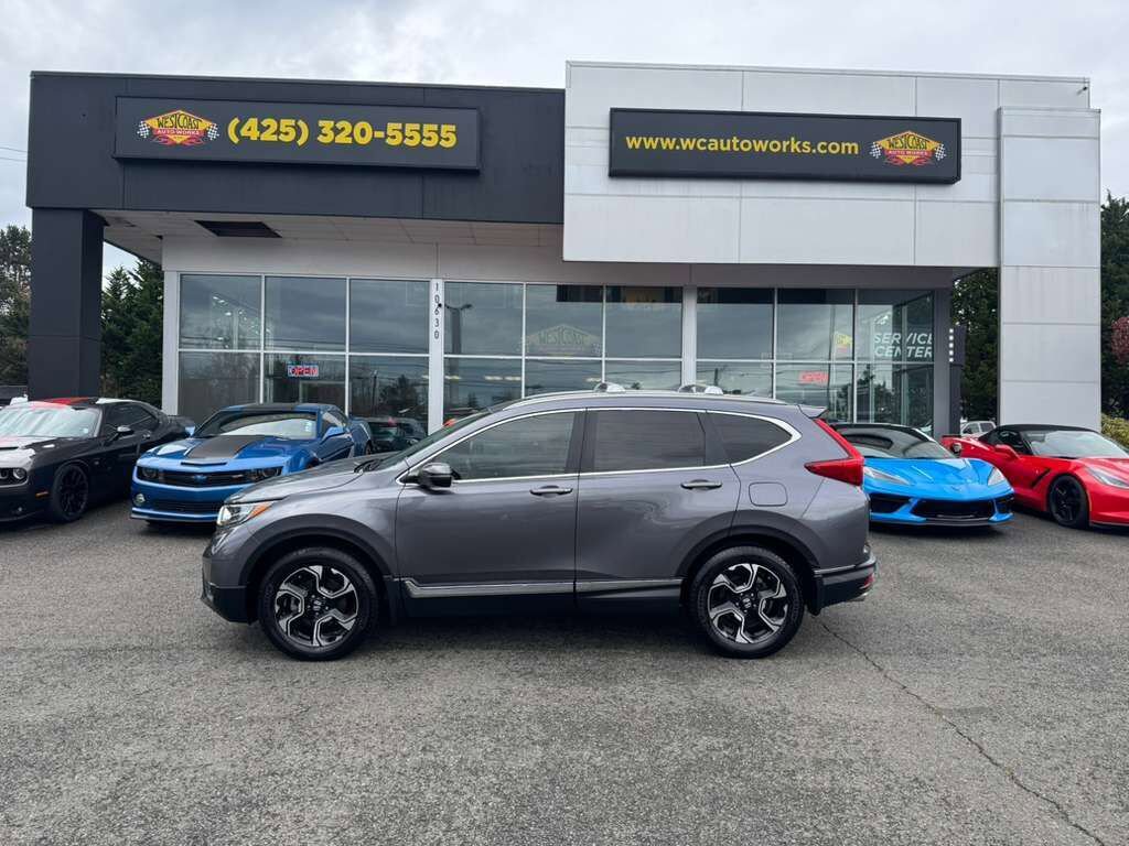 Used 2018 Honda CR-V Touring image 2