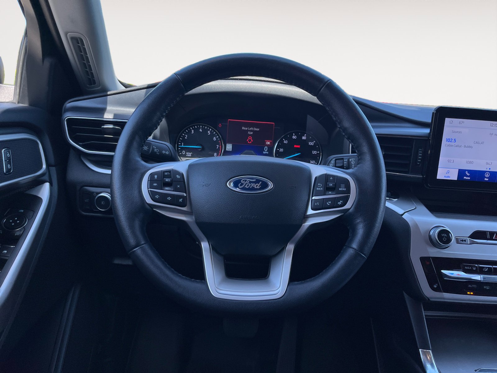 Used 2022 Ford Explorer XLT w/ Equipment Group 202A image 12