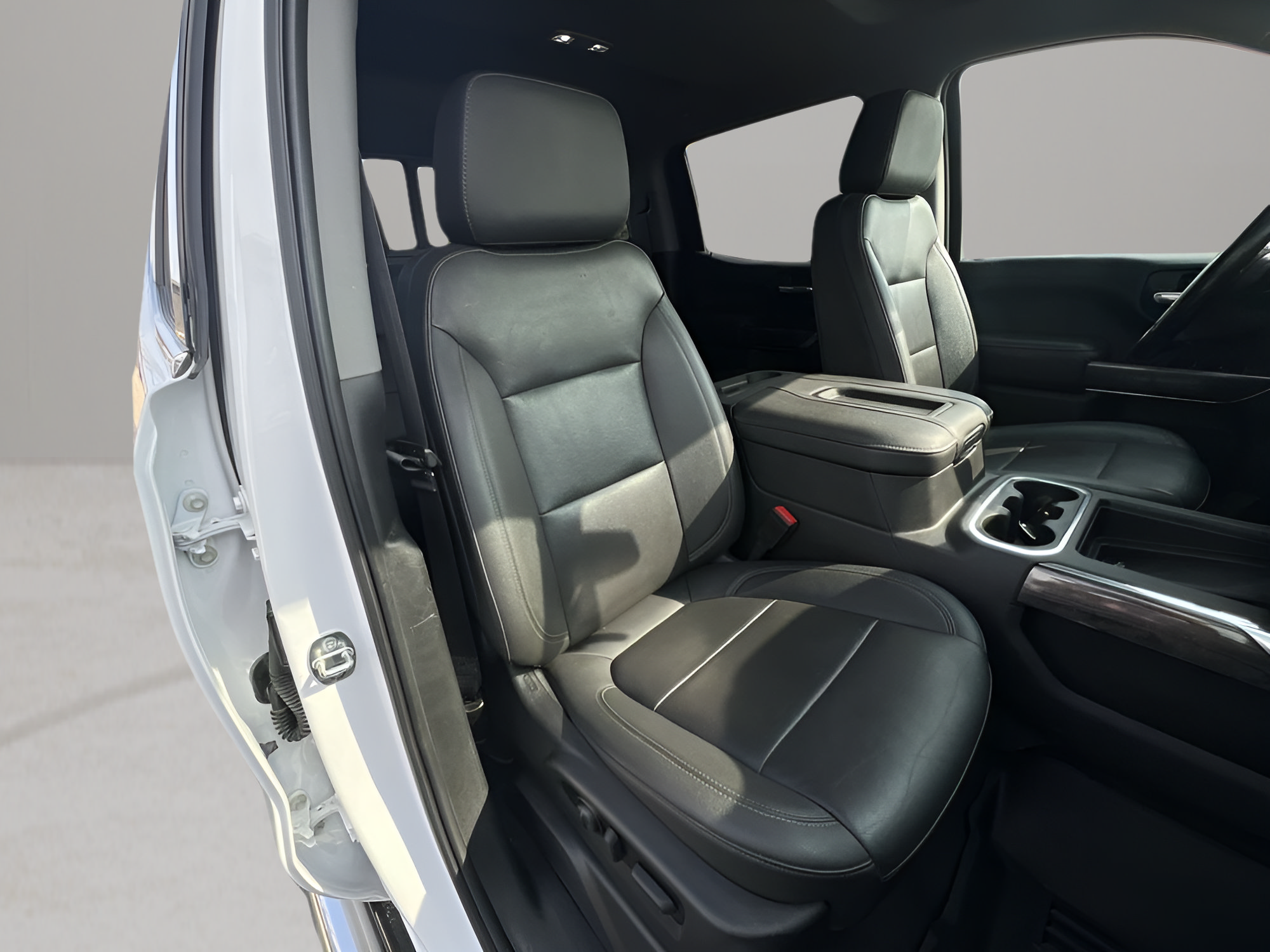 Certified 2022 Chevrolet Silverado 1500 LTZ AWD/4WD image 28