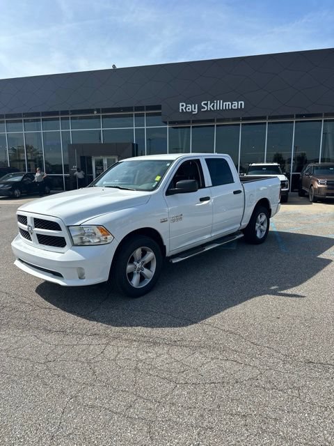 Used 2015 RAM 1500 Express AWD/4WD image 1