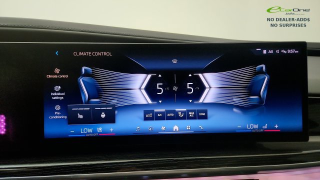 Used 2025 BMW 740i RWD image 69