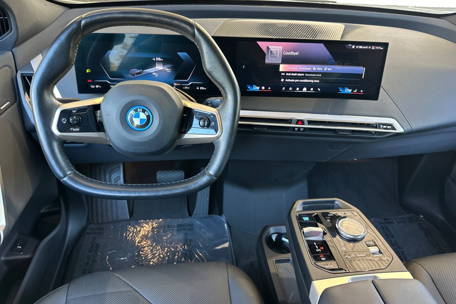 Used 2024 BMW iX xDrive50 w/ Premium Package AWD/4WD image 18