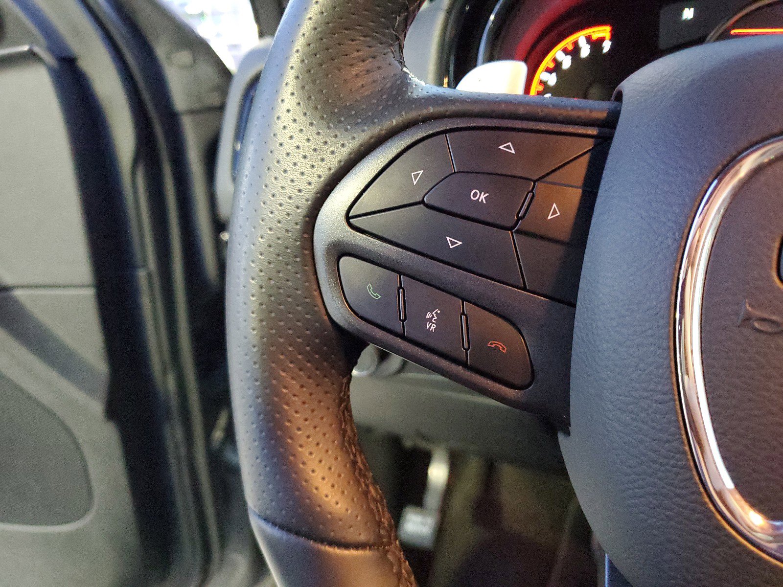Certified 2025 Dodge Durango GT w/ Blacktop Package image 30