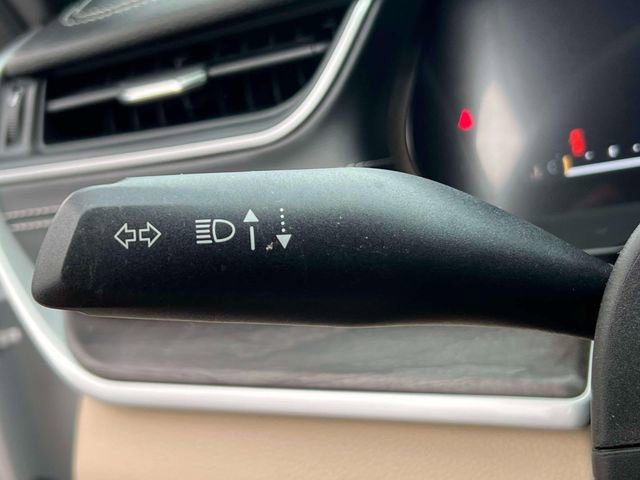 Certified 2024 Jeep Grand Cherokee Limited w/ Black Appearance Package image 27