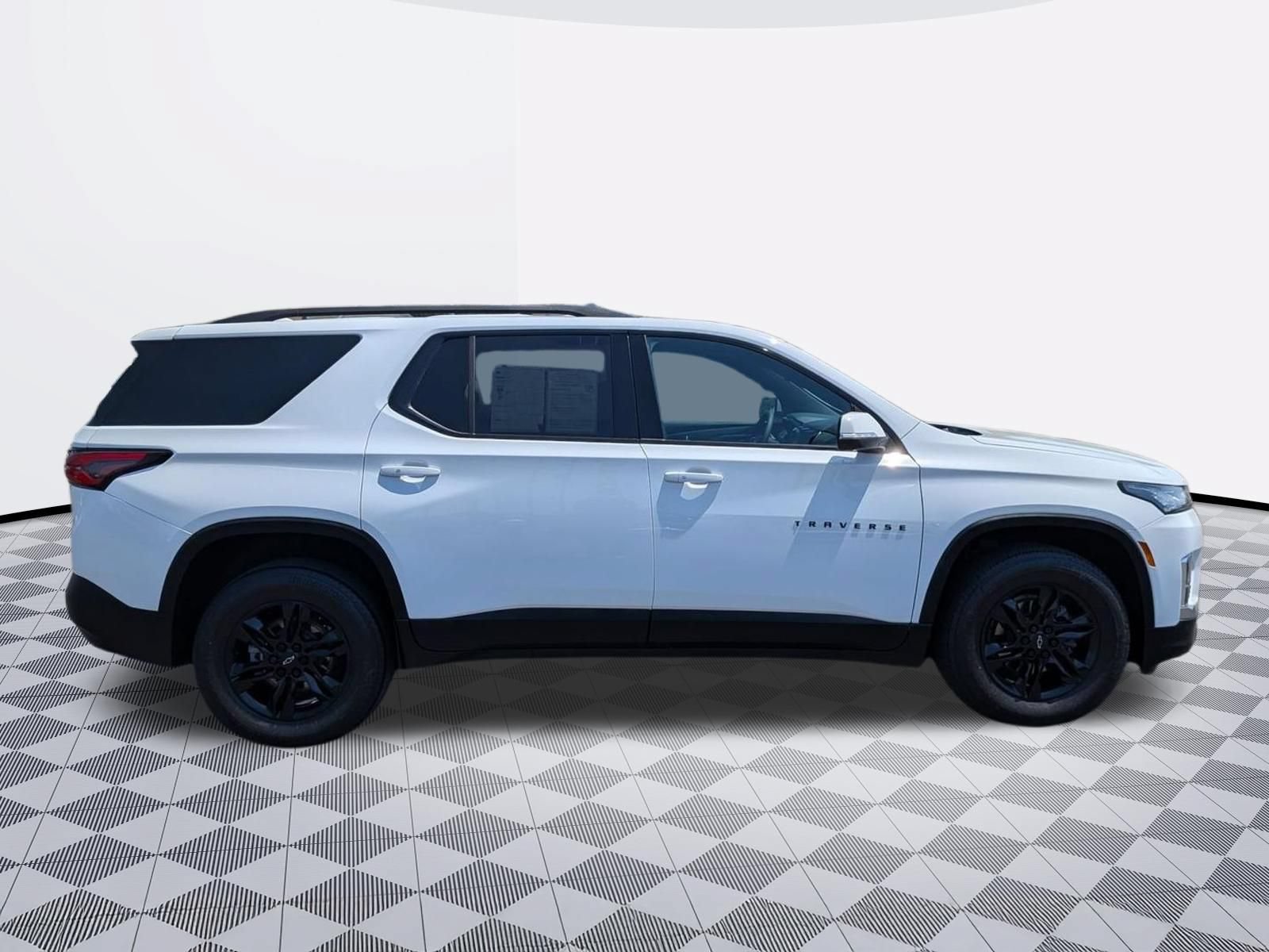 Certified 2023 Chevrolet Traverse LT FWD image 4