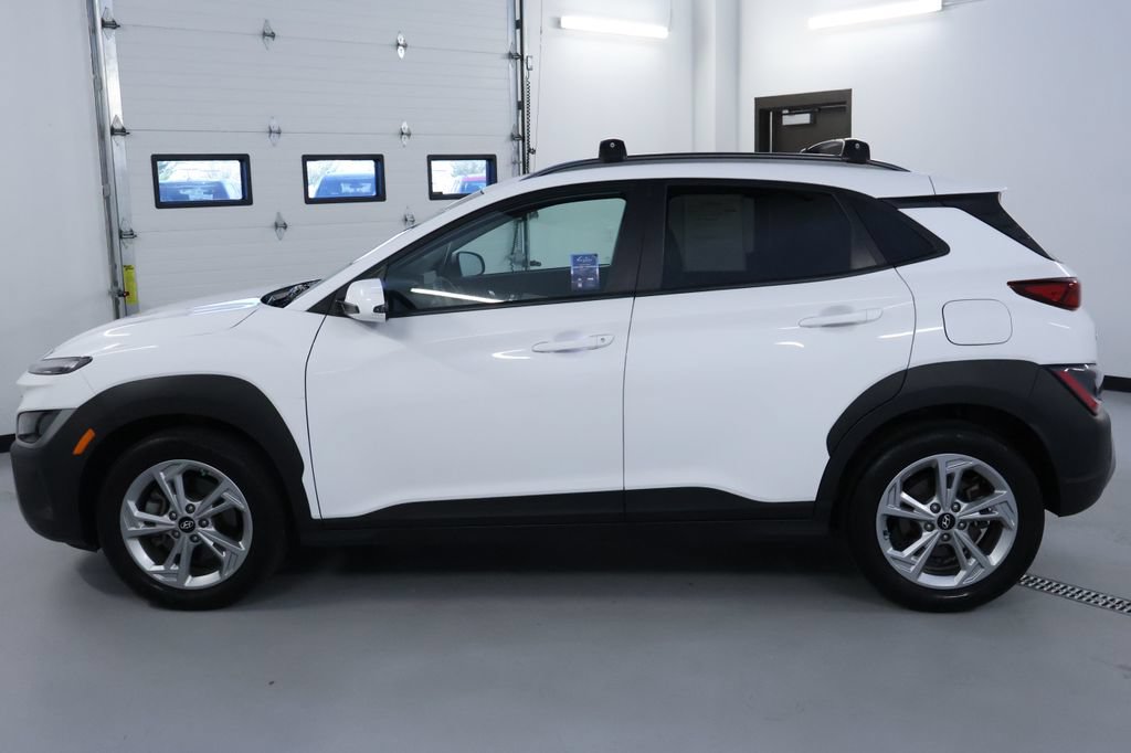 Used 2023 Hyundai Kona SEL w/ Convenience Package AWD/4WD image 4