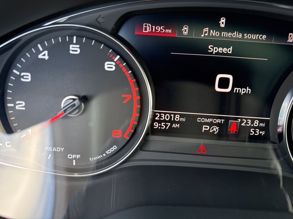 Used 2023 Audi Q5 2.0T Premium w/ Convenience Package image 16