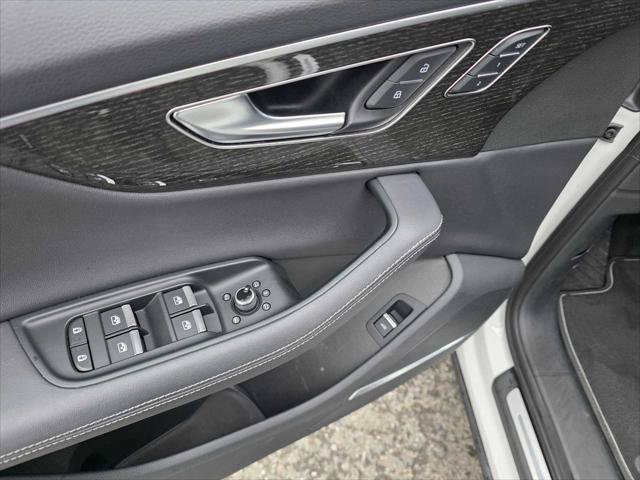 Used 2025 Audi Q7 3.0T Premium Plus AWD/4WD image 23