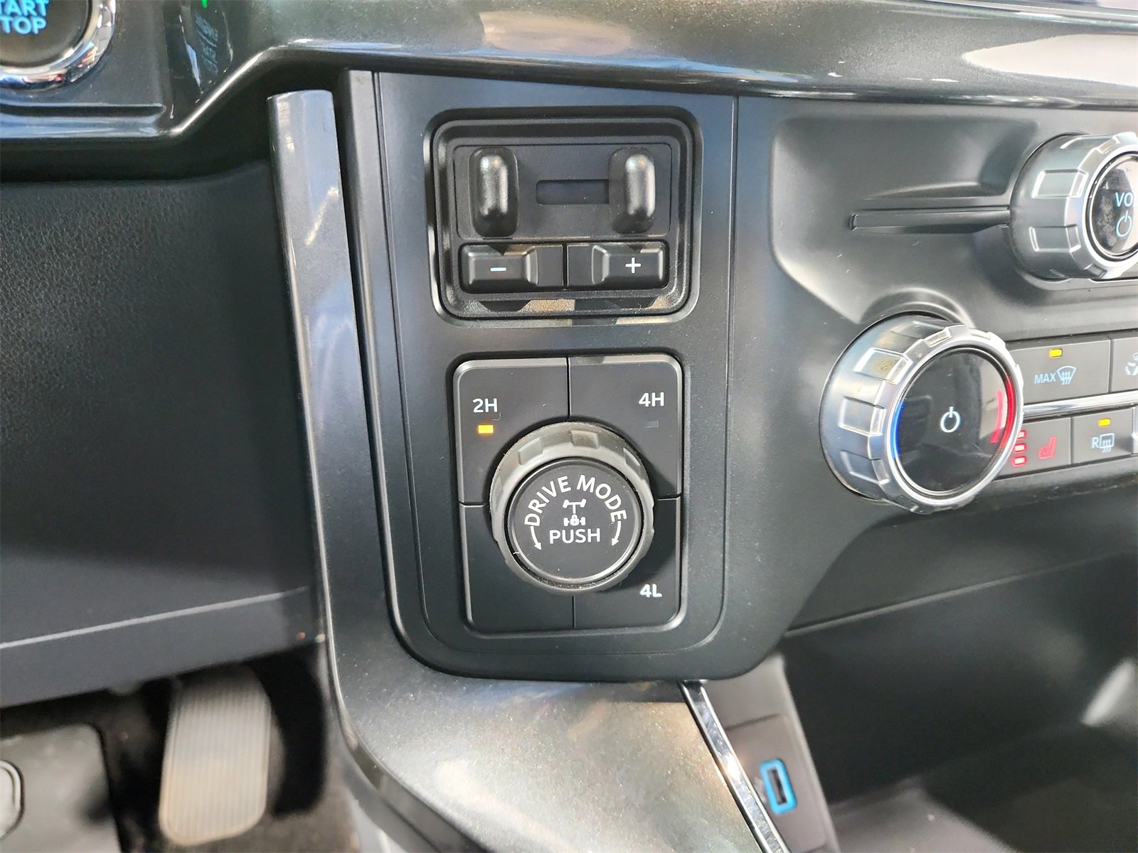 Used 2022 Ford F150 XLT w/ Equipment Group 302A High image 25