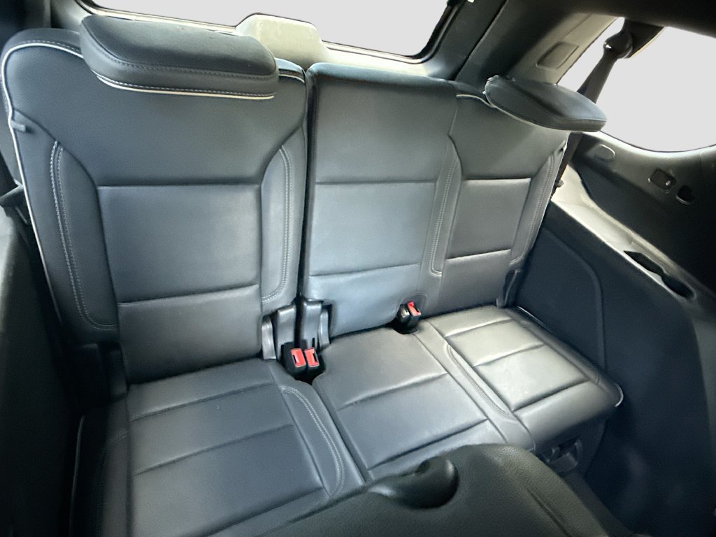Used 2023 Chevrolet Tahoe Premier AWD/4WD image 30
