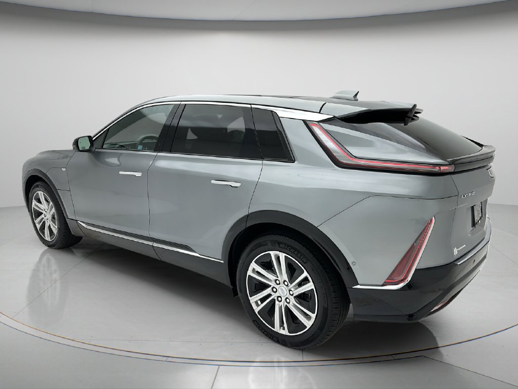 Used 2024 Cadillac Lyriq Tech w/ Driver Assist Package AWD/4WD image 4