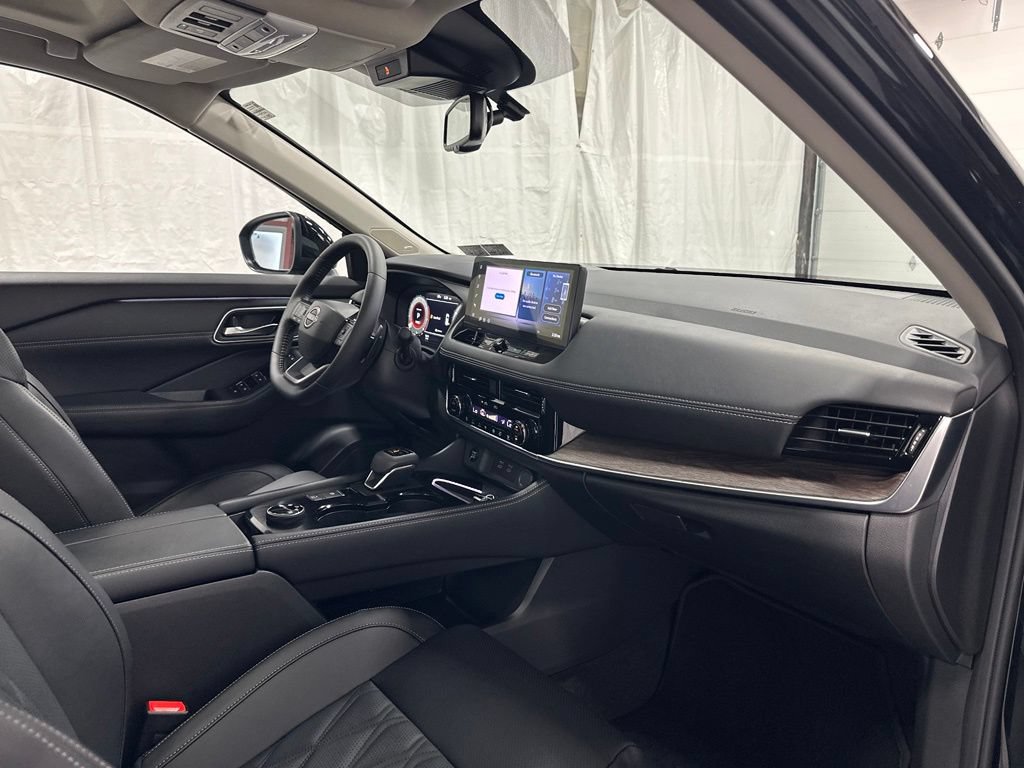 Used 2026 Nissan Rogue Platinum w/ Platinum Premium Package AWD/4WD image 63
