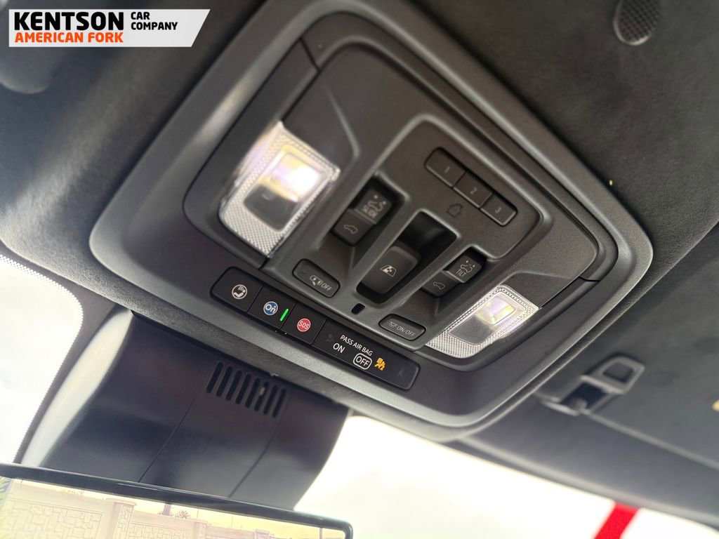 Used 2025 GMC Sierra 3500 Denali Ultimate AWD/4WD image 33