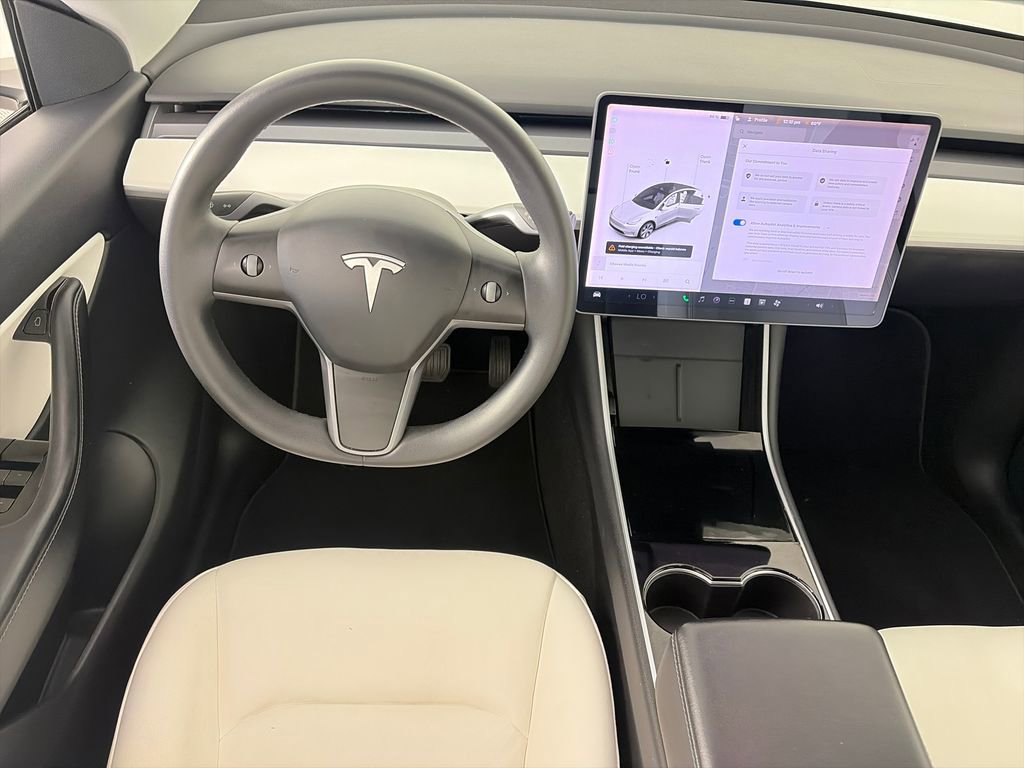 Used 2021 Tesla Model Y Long Range image 14