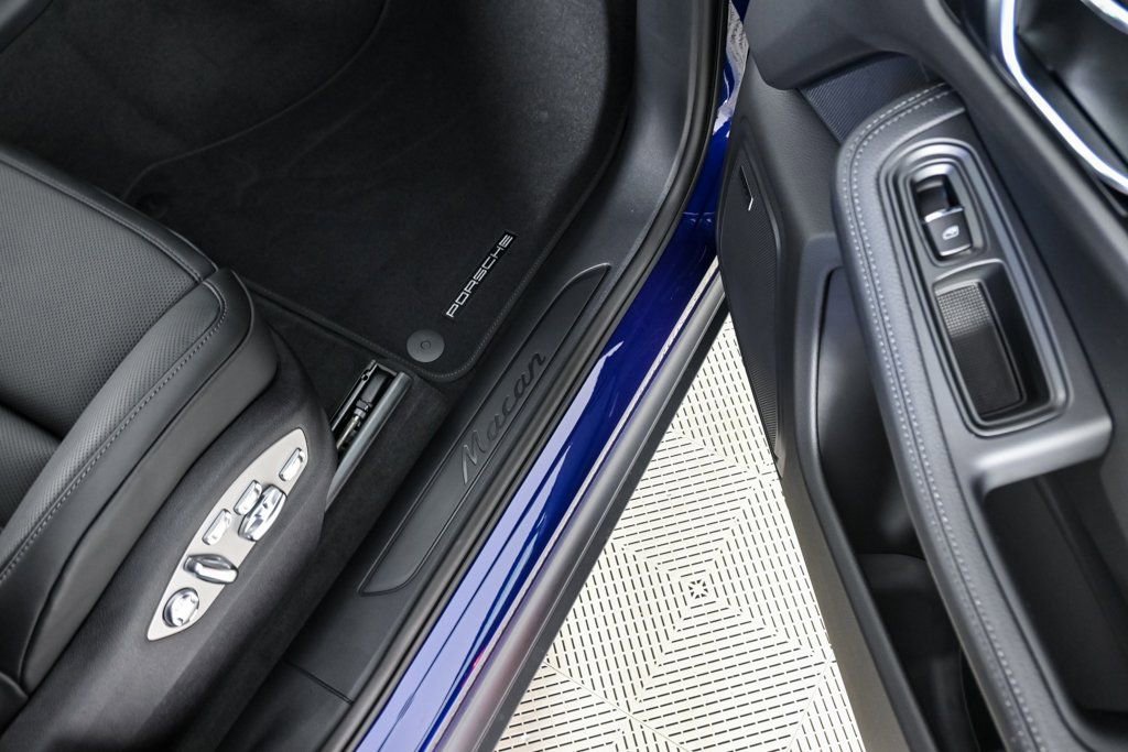 New 2026 Porsche Macan image 26