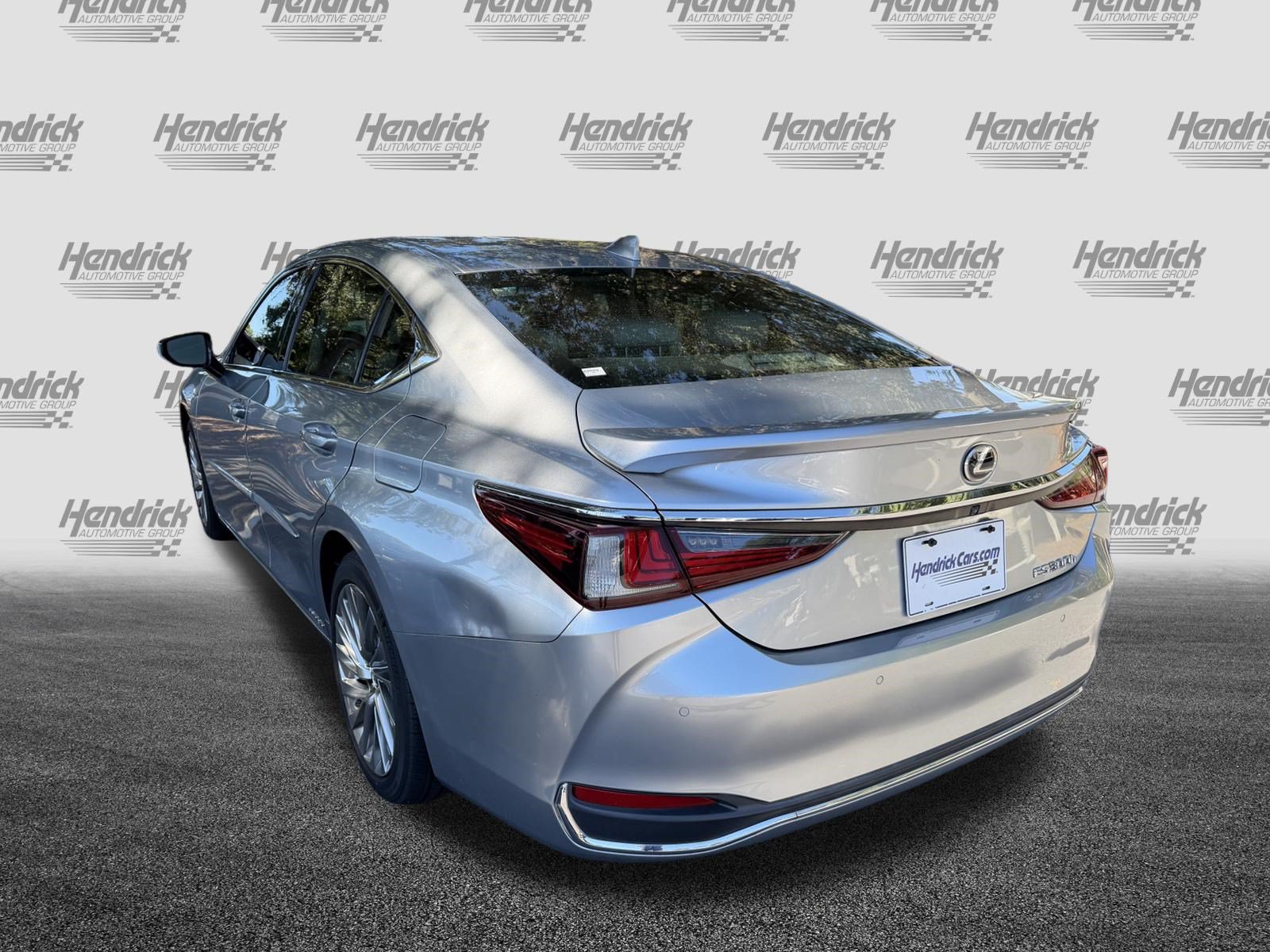 Used 2022 Lexus ES 300h Ultra Luxury FWD image 7