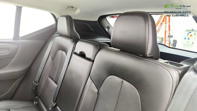 Used 2024 Volvo XC40 B5 Plus w/ Protection Package Premier AWD/4WD image 45