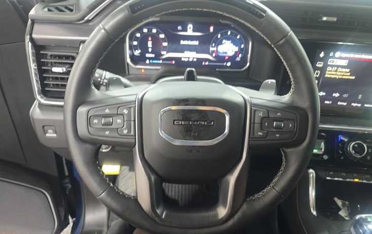 Used 2026 GMC Sierra 1500 Denali Ultimate AWD/4WD image 9