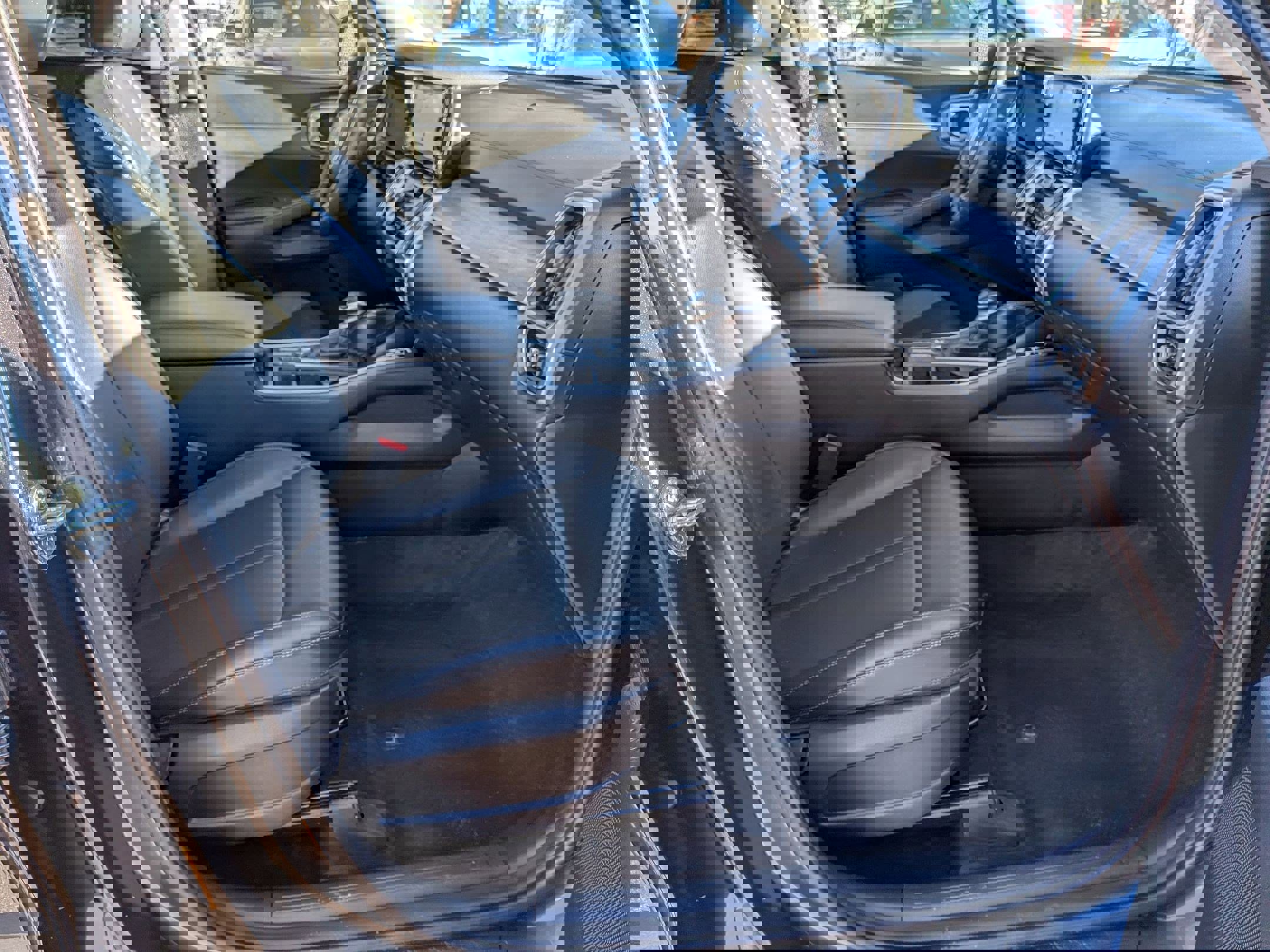 Used 2022 Kia Sorento S image 36