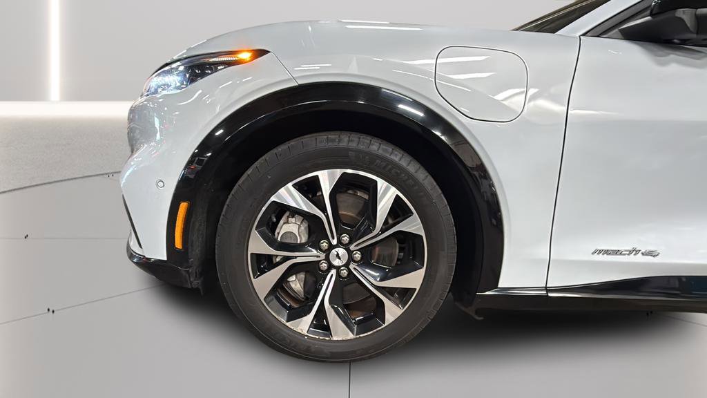 Used 2021 Ford Mustang Mach-E Premium AWD/4WD image 28