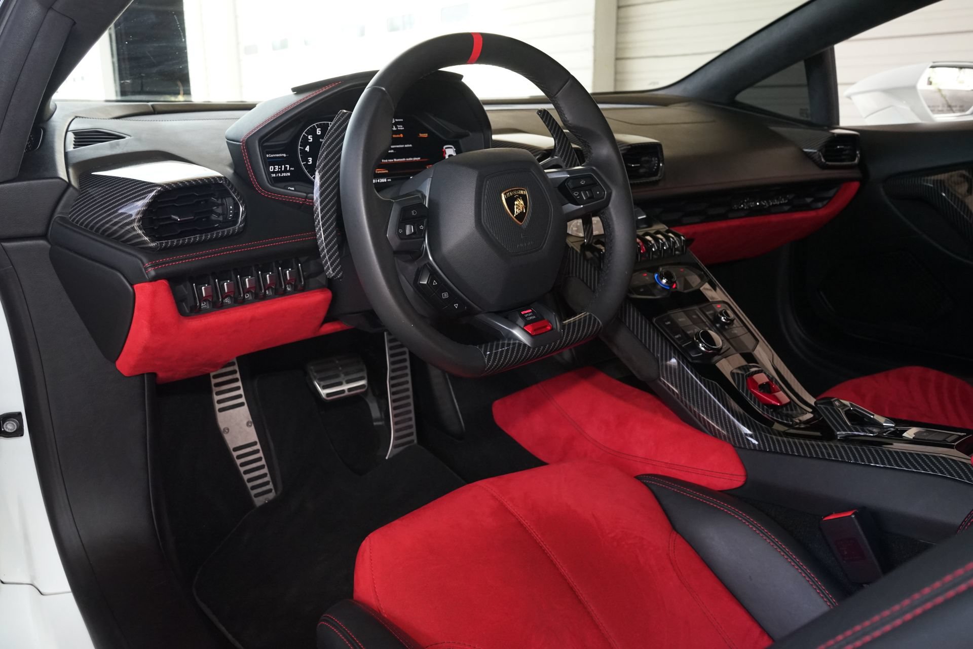 Used 2015 Lamborghini Huracan LP 610-4 AWD/4WD image 7