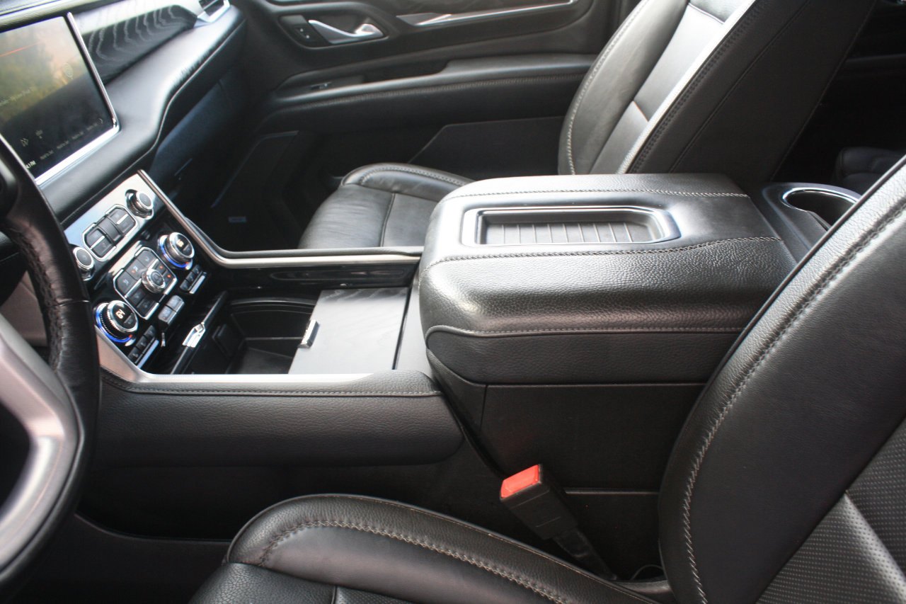 Used 2023 GMC Yukon Denali image 37