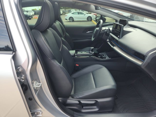 Used 2024 Toyota Prius XLE AWD/4WD image 25