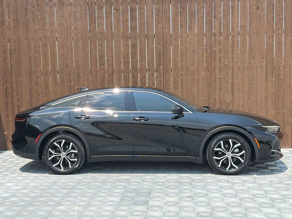 Used 2025 Toyota Crown AWD/4WD image 13