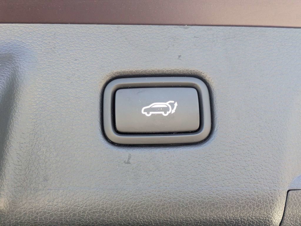 Used 2024 Hyundai Palisade Calligraphy image 13