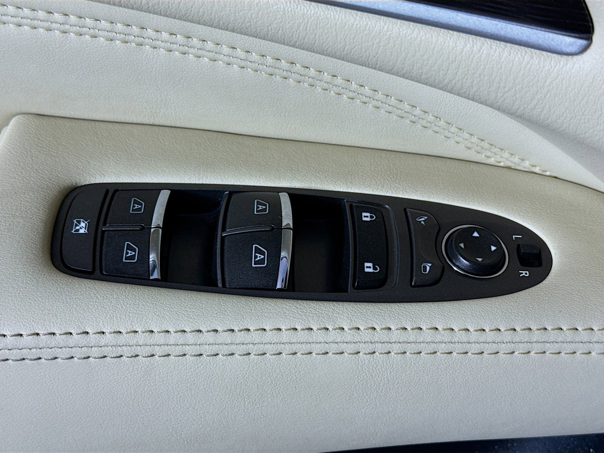 Used 2020 INFINITI QX60 Pure image 24