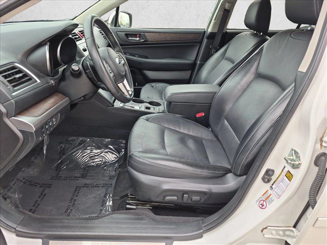 Used 2017 Subaru Outback 3.6R Limited AWD/4WD image 16