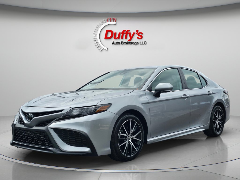 Used 2023 Toyota Camry SE image 13