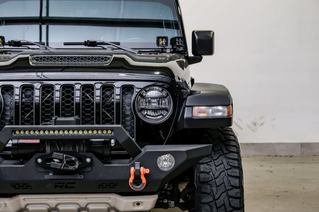 Used 2022 Jeep Gladiator Mojave AWD/4WD image 3