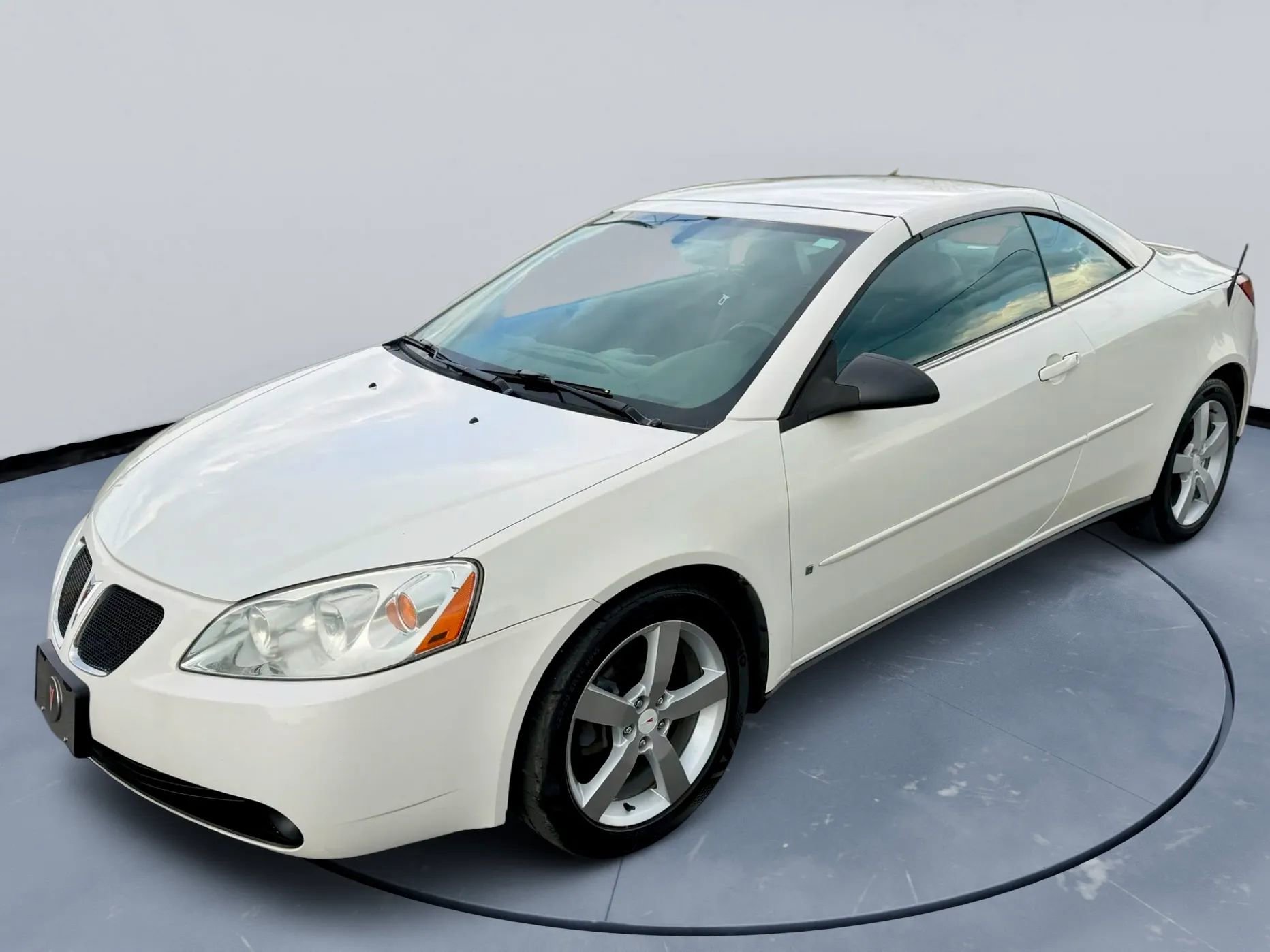 Used 2006 Pontiac G6 GTP w/ Premium Value Package FWD image 3