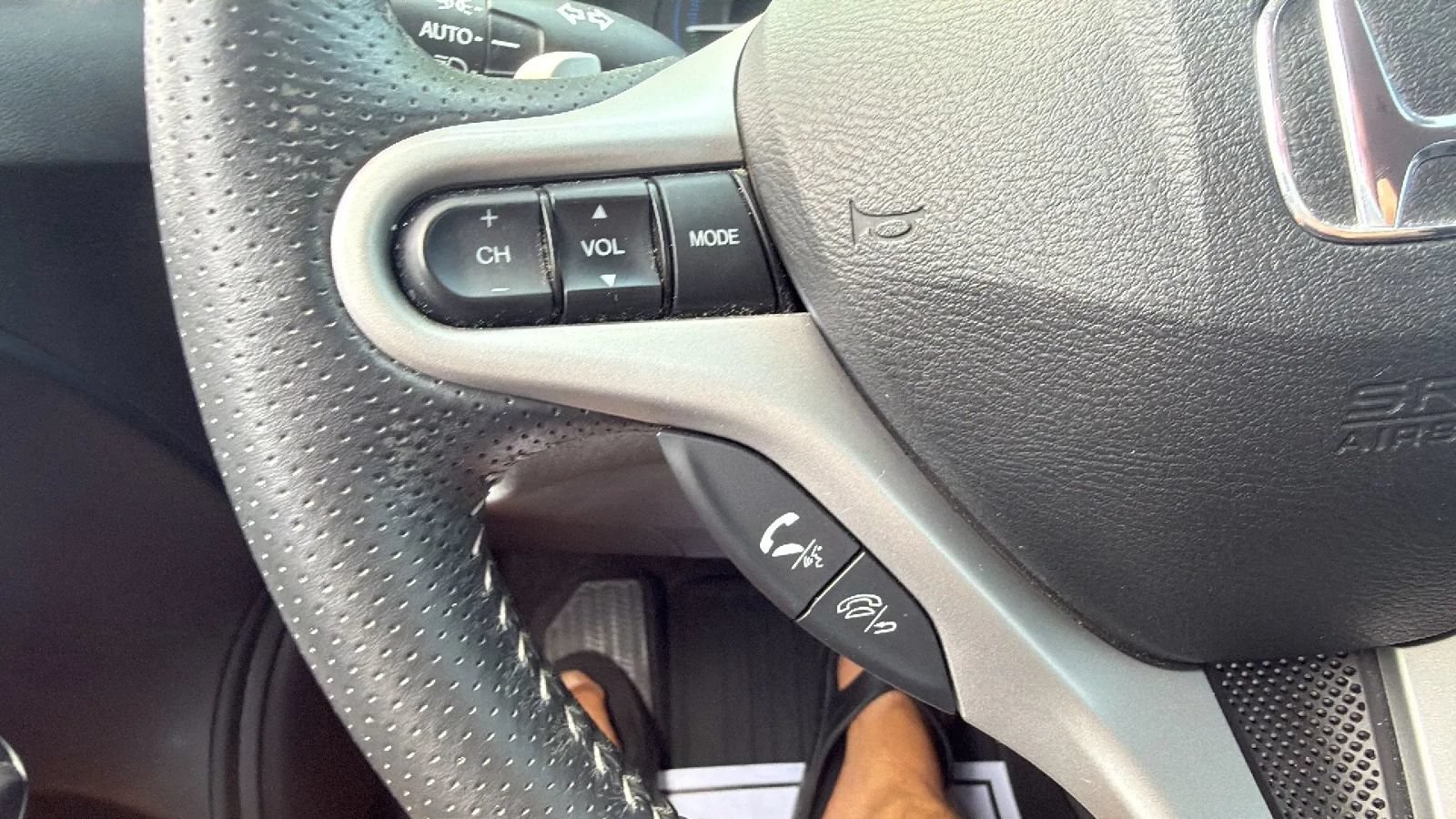 Used 2014 Honda Insight EX image 33