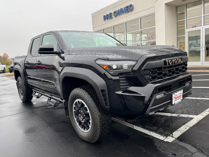 Used 2025 Toyota Tacoma TRD Off-Road video 2