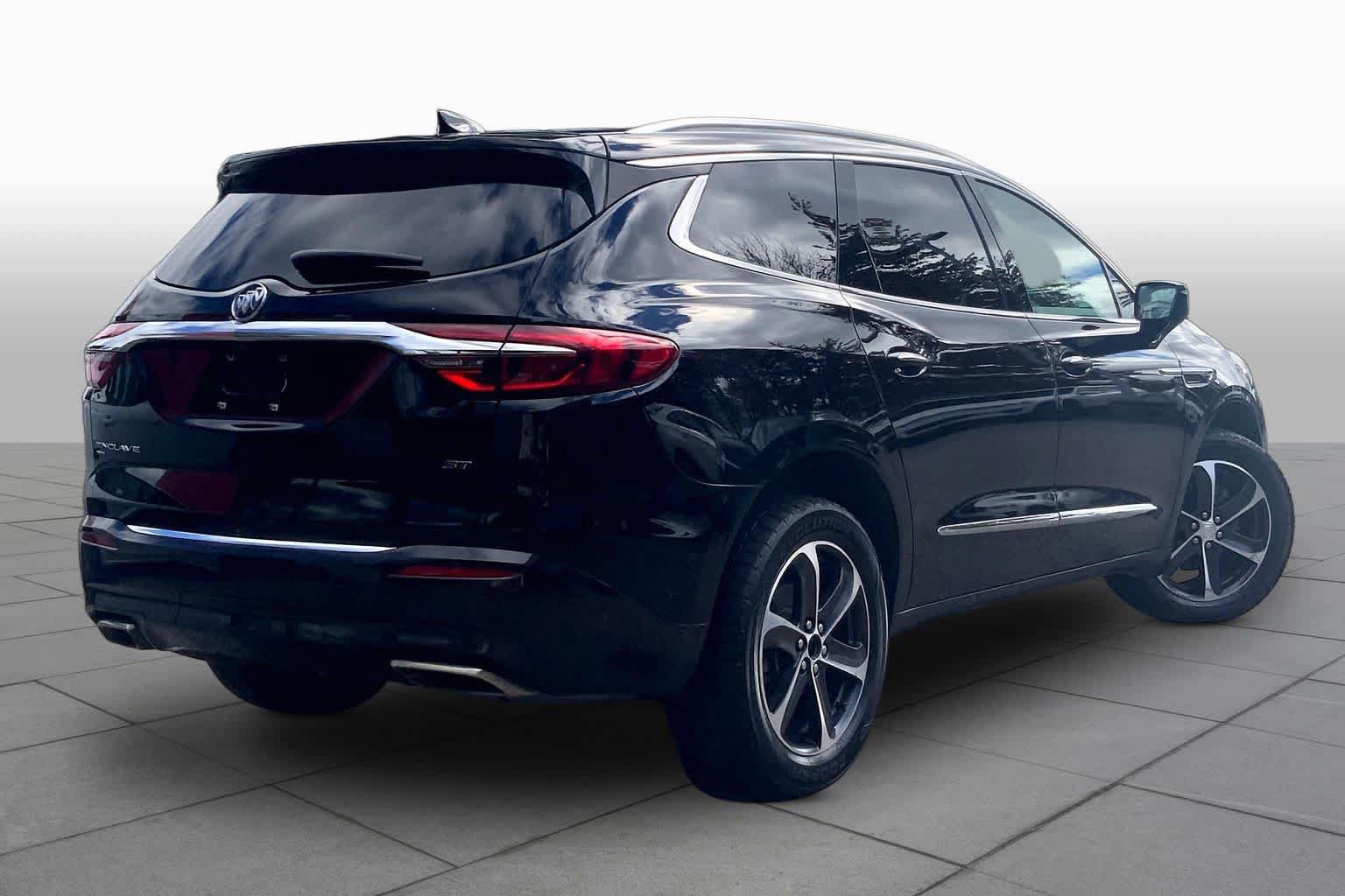 Used 2021 Buick Enclave Essence w/ Sport Touring Edition AWD/4WD image 12