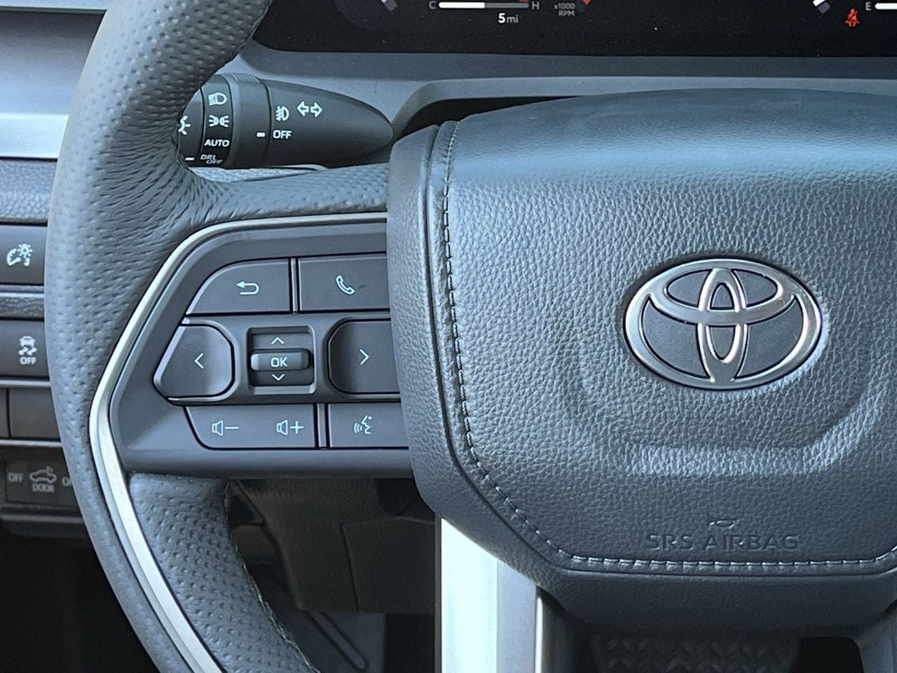 New 2026 Toyota Tacoma TRD Off-Road AWD/4WD image 12